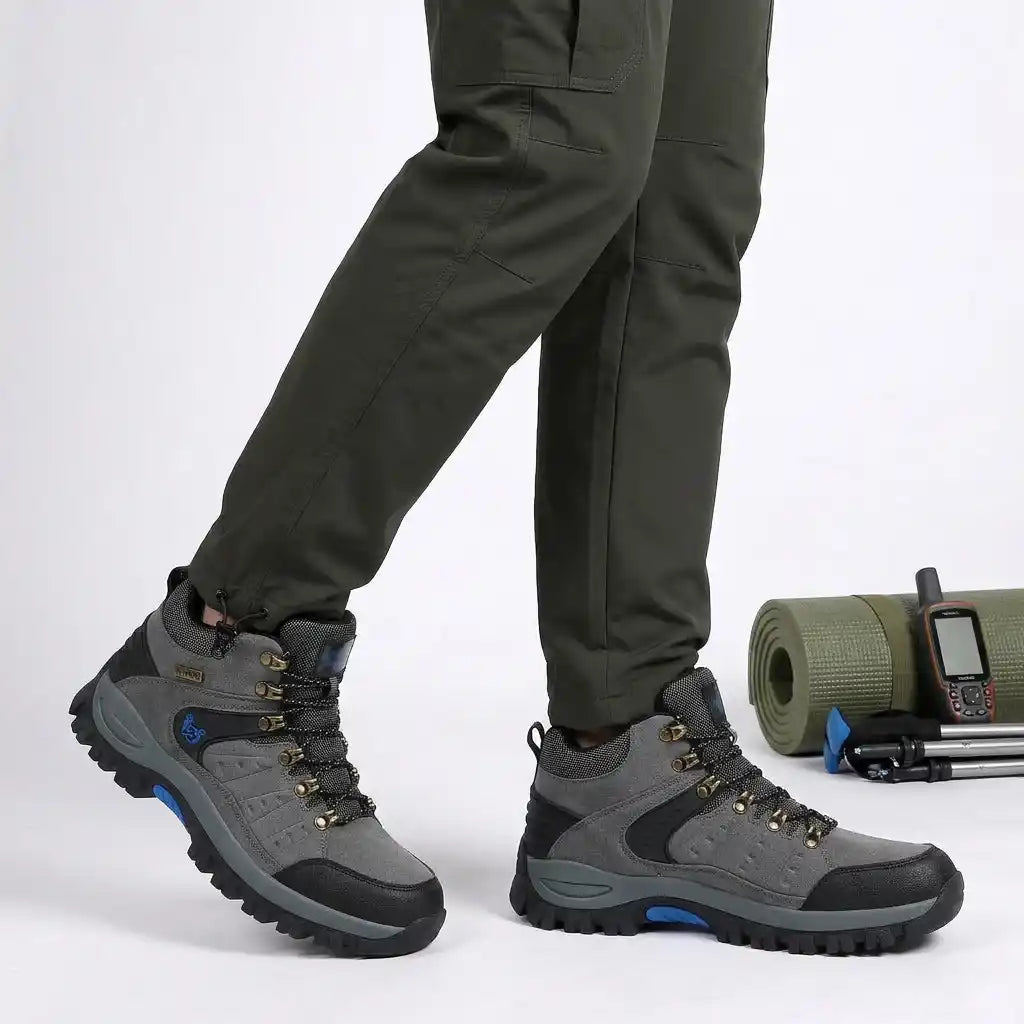 Ortho Venum - Comfortable Outdoor Shoes + FREE Insoles